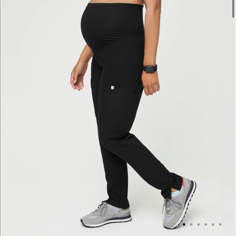 Figs Yola Maternity Skinny Scrub Pant - black size M